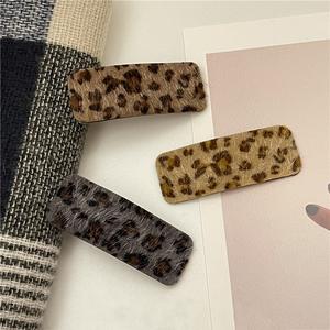 Pinces à cheveux BB en tissu pour femmes, accessoires de mode, motif léopard de luxe, pince à franges géométrique de créateur - Product Image 3