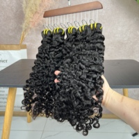Lots de Cheveux Humains Vierges Bruts Bouclés Birmans à Cuticules Alignées, Double Trame Faite à la Machine, Sans Perte ni Enchevêtrement, Prix d'Usine