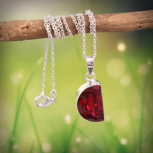 Colgante Clásico de Media Luna en Plata de Ley 925 Hecho a Mano con Rubí de Mozambique Certificado por Terceros, Atractivo para Mujer, Chapado en Oro de 14K - Product Image 2