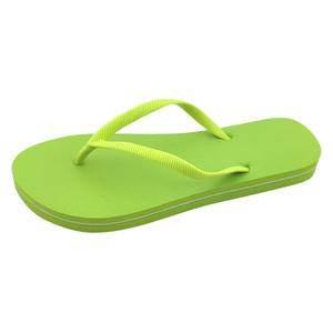 Vente en gros de tongs vert lime avec logo personnalisé, semelle sandwich, sandales de plage antidérapantes, pantoufles d'été, cadeau promotionnel - Product Image 1