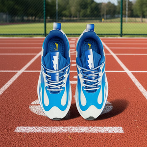 Zapatillas Deportivas Geleza Runner Hechas a Medida, Vibrantes, para Niños, Color Negro Radiante, Parte Superior de Poliéster Resistente, Entresuela de EVA Suave, Suela de Goma - Product Image 1