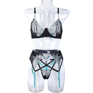Nouvelle Collection : Ensemble de Lingerie Sexy en Dentelle Transparente avec Bretelles et Jarretelles, Soutiens-Gorge Brodés en Tissu Polyester pour Femme - Product Image 5