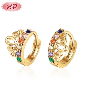 ต่างหูผู้หญิงชุบทอง 18k ประดับเพชรซิร์โคเนีย รูปมงกุฎเจ้าหญิง/ราชินี สำหรับผู้หญิงและเด็กผู้หญิง ขายส่งเครื่องประดับ - Product Image 5