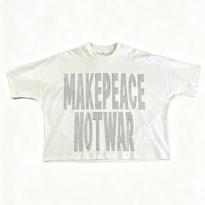 T-shirt Oversize a Maniche Corte in <span class=keywords><strong>Cotone</strong></span> 100% da 260 Grammi, <span class=keywords><strong>Tinta</strong></span> <span class=keywords><strong>Unita</strong></span>, con Stampa Serigrafica a Lettere e Strass - Product Image 3