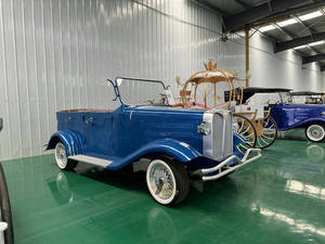 Voiture électrique vintage classique, véhicule électrique d'occasion pour réception VIP en immobilier - Product Image 3