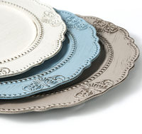 Assiettes de présentation portables de luxe en plastique à motif floral antique, 13 pouces, motif fleur blanche, pour décoration de mariage et réceptions