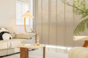 ออสเตรเลีย<span class=keywords><strong>ม่าน</strong></span>บังตาอลูมิเนียมแบบหลาย<span class=keywords><strong>ฉาก</strong></span>ยอดนิยมม่านกันแสงแบบอุตสาหกรรม<span class=keywords><strong>ม่าน</strong></span>ม้วนบังแสงแบบเลื่อนได้อย่างรวดเร็ว - Product Image 5