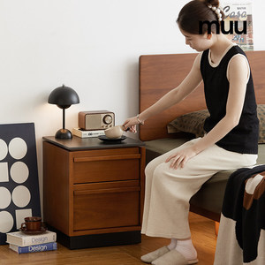 Mesa de Noche Muu de Madera Maciza con Cajones, Mueble de Almacenamiento para Dormitorio, Estilo Retro, Diseño de Mediados de Siglo - Product Image 3