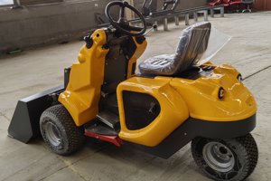 Mini Cargadora de Ruedas HAIJU H130, Potencia Nominal 16.8kw, Capacidad de Carga 0.3 Toneladas, Accionamiento Hidráulico y Cargadora Frontal para Granjas y Campos - Product Image 3