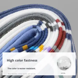 Vente en gros de chaussettes <span class=keywords><strong>100</strong></span>% <span class=keywords><strong>coton</strong></span> <span class=keywords><strong>pour</strong></span> hommes Chaussettes athlétiques respirantes anti-odeur en lot de 6 paires - Product Image 5