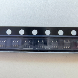 วงจรลอจิกเกตและอินเวอร์เตอร์ Nelcom IC รุ่น SN74LVC1G08DCKR TI SC-70-5 (มาร์กเกอร์ CE5 CEF CEJ CEK CER CET CEH CEP CES) - Product Image 1