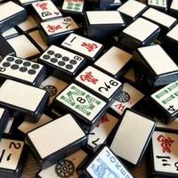 Ubin Mahjong Amerika, Set Mahjong Akrilik Berkualitas Tinggi dengan Desain Eksklusif-Sempurna untuk Penggunaan di Rumah atau Sebagai Hadiah