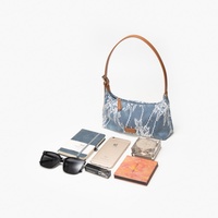 Sac à bandoulière portable pour femme, fin et élégant, pour les trajets quotidiens, fermeture magnétique, design léger, motif floral, capacité 3L, SANS LOGO