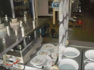 Machine de remplissage et de scellage automatique à haute efficacité en acier inoxydable pour sachets en aluminium de gelée, jus, yaourt et sauce – Offre spéciale - Product Image 4