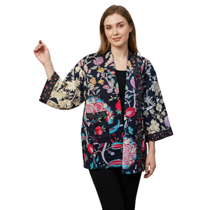 Robe kimono courte de luxe vintage faite à la main pour femmes, motif floral, 100% coton, col en V, cordon de serrage, manches longues, douce et respirante - Product Image 1