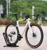 Gravel V3 Tam Karbon Bisiklet Shiman0 105 R7170 Kablosuz Di2 24 Vites 700C Hidrolik Disk Fren Fabrikadan Doğrudan Satış Gravel Bisiklet