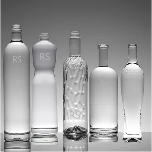 Fabricante de 500ml 750ml 700ml de alto ronda Frost Vodka vino botella de vidrio vacía botella de agua para bebidas