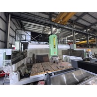 Máquina de corte de piedra CNC de 5 ejes tipo puente para perfilado de mármol y granito con ventosa, fresa y ajustador de herramientas