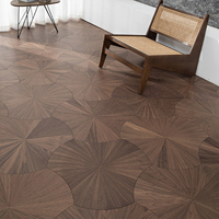 Parquet en bois d'ingénierie à rainures et languettes, système de pose par clic, installation facile en DIY pour la maison