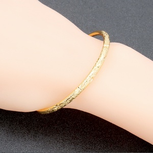 Bracelets populaires pour femmes en laiton plaqué or 24 carats, accessoires de mode plaqués or 24 carats - Product Image 3