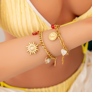Pulsera de Acero Inoxidable con Dijes de Sol y Luna, Chapada en Oro de 18K, Joyería para Mujer, Regalo, Colgantes de Moda - Product Image 3