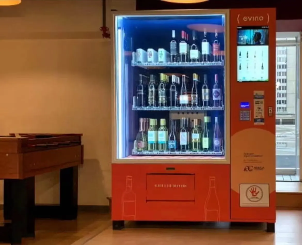 Distributeur automatique de bière, café, médicaments, grande capacité, double armoire, ascenseur, distributeur de vin