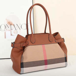 <strong>Wholesale</strong> Products Guangzhou <strong>Tote</strong> <strong>Bag</strong> Crafted From Cowhide and <strong>Jute</strong> Featuring Shoulder Crossbody Design Handbags for Women - Product Image 4