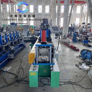 Máquina CNC automática de alta velocidad para procesamiento de puertas y ventanas de aluminio, con rodamientos de motor para marcos de puertas interiores laminados y con recubrimiento de color. - Product Image 2