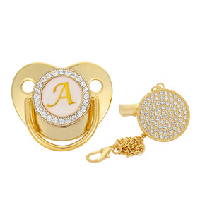 <span class=keywords><strong>Chupete</strong></span> Dorado Personalizado con Clips para <span class=keywords><strong>Chupete</strong></span> <span class=keywords><strong>y</strong></span> Cubierta Antipolvo, <span class=keywords><strong>Chupete</strong></span> de Silicona para Bebé con 26 Letras - Product Image 3