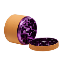 Nouvel arrivage en gros : Broyeur à herbes classique manuel 4 couches, 40mm, 50mm, 55mm, 63mm, en aluminium mat souple, multicolore, avec logo personnalisé, facile à utiliser