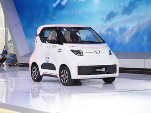 Wuling Nano Ev, Microcoche Eléctrico Compacto |   Pequeño y Flexible para los Viajeros Urbanos Globales - Product Image 2