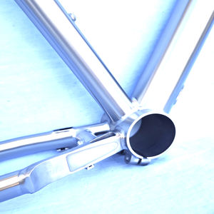 <span class=keywords><strong>Cuadro</strong></span> de grava de <span class=keywords><strong>titanio</strong></span> personalizado con BB excéntrico Bushnell para <span class=keywords><strong>cuadro</strong></span> de bicicleta de transmisión por correa y <span class=keywords><strong>cuadro</strong></span> de <span class=keywords><strong>MTB</strong></span> Rohloff de <span class=keywords><strong>29</strong></span> pulgadas - Product Image 3