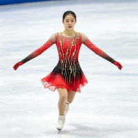 Robe de patinage artistique à manches longues dégradé rouge et noir, dos ouvert en maille avec strass dorés, pour filles et femmes, compétition