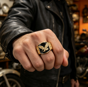 Bague pour homme HipHop en acier inoxydable rétro Viking Odin Triangle bijoux ailes volantes bague aigle Hip-Hop transfrontalière - Product Image 3