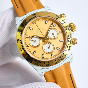 Funciones Potentes que se Logran Perfectamente a un Precio Inmejorable. Reloj de Pulsera Mecánico Unisex Avanzado con Caja de Fibra de Carbono y Correa de Goma - Product Image 2