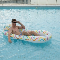 Fauteuil flottant gonflable personnalisable avec appui-tête en maille et fragments colorés, hamac aquatique pour adultes, idéal pour piscine et plage en été