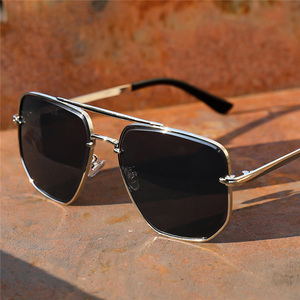 <span class=keywords><strong>Gafas</strong></span> <span class=keywords><strong>de</strong></span> <span class=keywords><strong>Sol</strong></span> con Marco Metálico <span class=keywords><strong>de</strong></span> Tendencia 2026, Lentes Polarizadas, Estilo <span class=keywords><strong>de</strong></span> Diseñador <span class=keywords><strong>de</strong></span> Lujo, Logotipo Personalizado, Unisex - Product Image 1