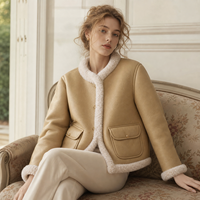 Veste courte chaude pour femme en similicuir jaune crème, col rond, boutons dorés, entièrement doublée en sherpa, coupe ample, vêtement d'extérieur d'hiver