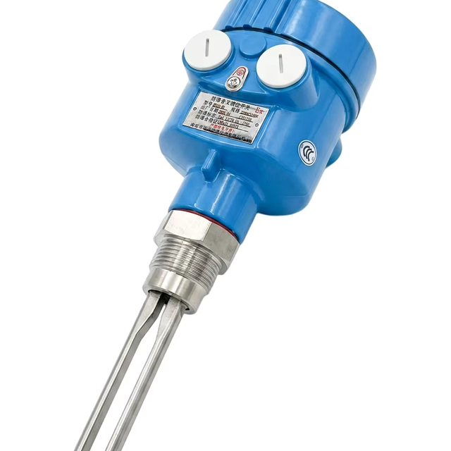 Adjustable Sensitivity Stainless Steel Tuning Fork Level Sensor 8-Level SS304/SS316L IP66 Rated Max 25 Bar for Chemical
