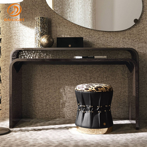 <span class=keywords><strong>Console</strong></span> moderne de luxe avec design de cascade incurvée intégré et finition texturée <span class=keywords><strong>exotique</strong></span>, mobilier haut de gamme pour entrée et hall d'hôtel - Product Image 1