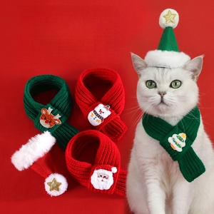 Set Natalizio di Sciarpa e Cappello in Maglia per Animali Domestici, Caldo Accessorio Decorativo con Renne, Pupazzi di Neve e Babbo Natale per Cani e Gatti - Product Image 2