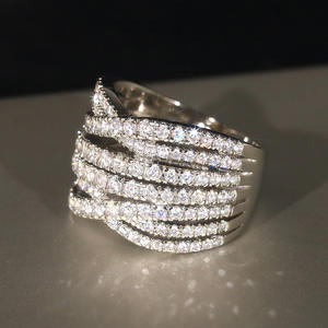 T0780 Anello di Lusso da Donna in Oro Bianco con Diamante Taglio Brillante Rotondo Colore G Naturale Gioiello di Fidanzamento - Product Image 6