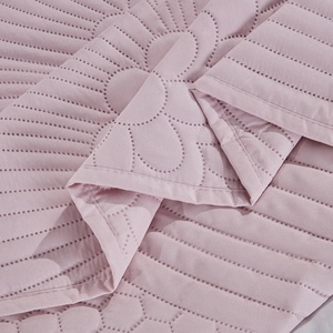 Luxury Embroidered Bedspread Set for Wedding Brides &amp; Hotels Low MOQ Dubai Style Bed <strong>Sheet</strong> Set 3-Piece - Product Image 2