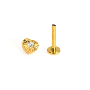 Astm F136 Titan ren labret Stud CZ hoa trái tim vuông sụn Bông tai Helix <span class=keywords><strong>tragus</strong></span> mũi Stud xuyên - Product Image 3