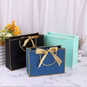 Bolsas de Regalo de Papel Kraft Mini con Logotipo Personalizado para Pequeñas Empresas y Venta Minorista de Ropa, Empaque Versátil para Uso en Venta Minorista de Alimentos - Product Image 5