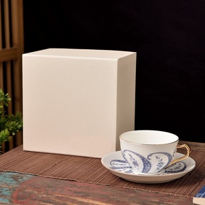 Tazas de Espresso de Porcelana con Estampado Floral Estilo Europeo, Juego de Taza y Platillo de Té Británico, Taza de Café de Cerámica Vintage de 200 ml, Portátil - Product Image 3