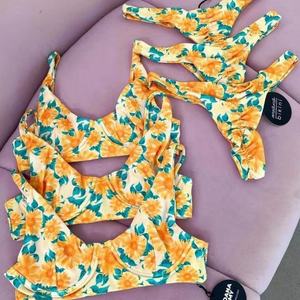 ชุดบิกินี่ผูกเชือก ลายดอกไม้ ชุดว่ายน้ำผู้หญิง ทรงสามเหลี่ยม บิกินี่แบบ Thong แบรนด์ส่วนตัว รุ่นใหม่สำหรับผู้หญิง ปี 2025 บิกินี่สั่งทำ - Product Image 6
