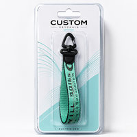 Porte-clés personnalisé avec emballage de vente au détail, étiquette en tissu brodée personnalisée, cadeau promotionnel, accessoire de marque avec logo, vente en gros