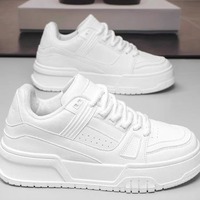 Baskets pour hommes très vendues, mode décontractée printemps, chaussures de skate basses, légères, à semelle épaisse, entièrement noires, rehaussantes
