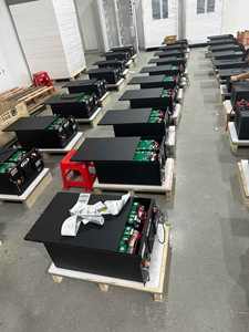 Batterie lithium-ion industrielle 25 kW 30 <span class=keywords><strong>kWh</strong></span> rack Lifepo4 prête à être expédiée Batteries solaires 100Ah 200Ah Conteneur de stockage d'énergie - Product Image 6